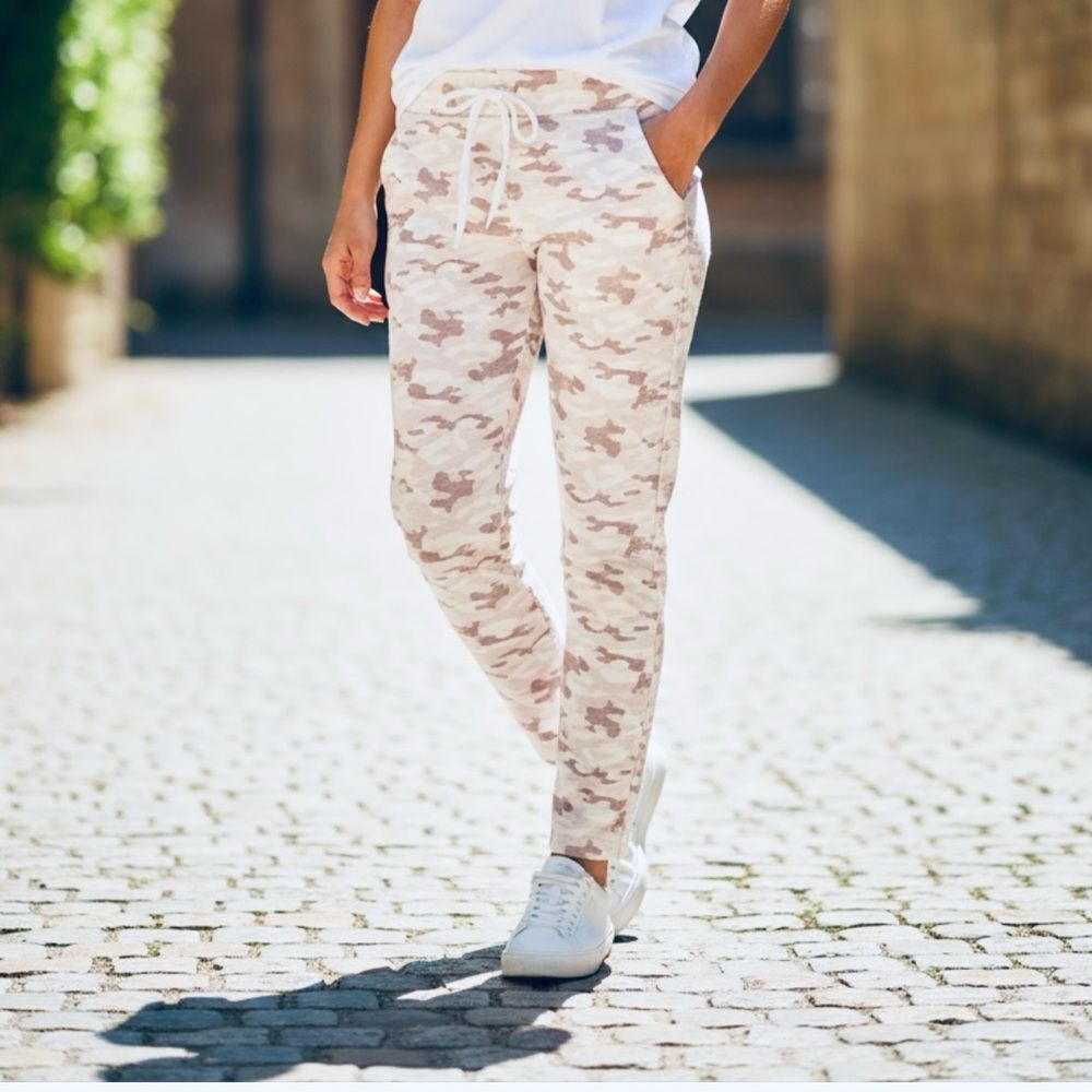 BEVY FLOG Camouflage Drawstring Joggers style Shely sz 25